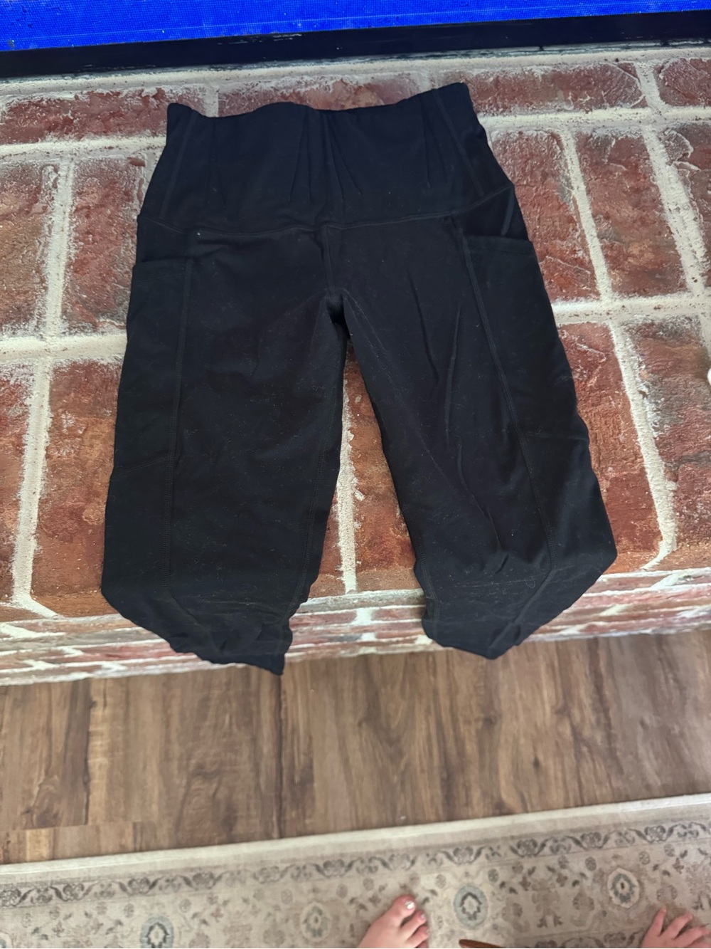 Women's Black Capri Leggings with High Waist